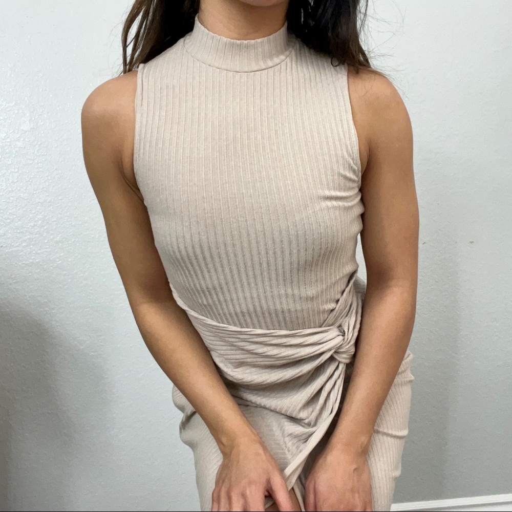 Oatmeal Cream Knit Midi Sleeveless Sweater Dress with Slit XS - Picture 5 of 7